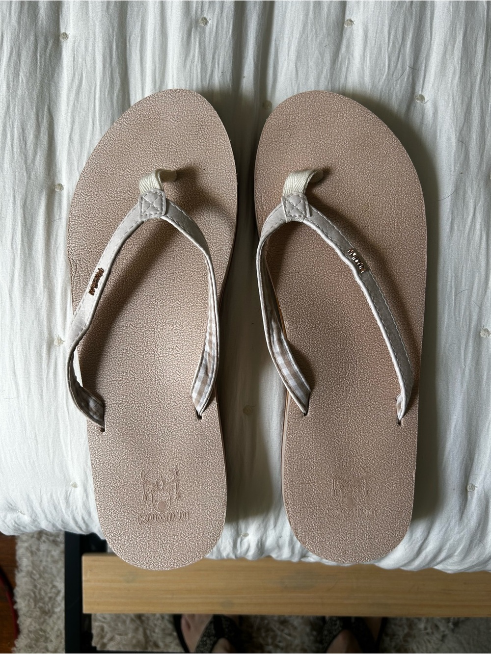 Neutral Beige Women’s Flip Flop Sandals - Lightweight Everyday Slides